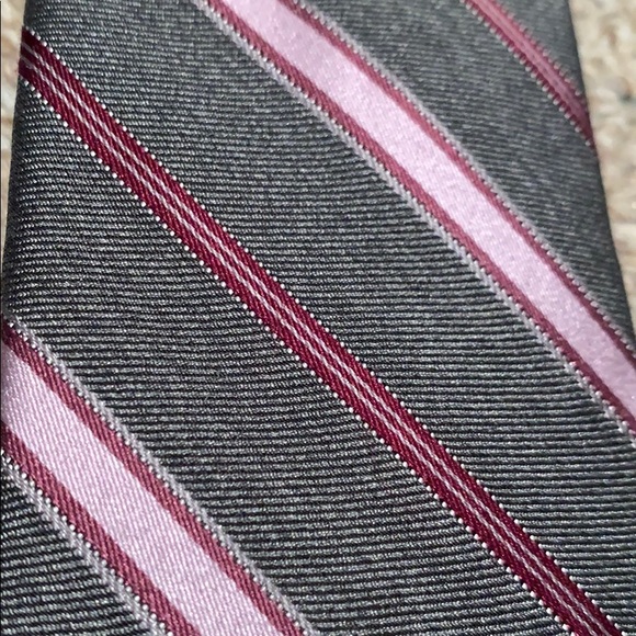 Michael Kors tie - Picture 2 of 4